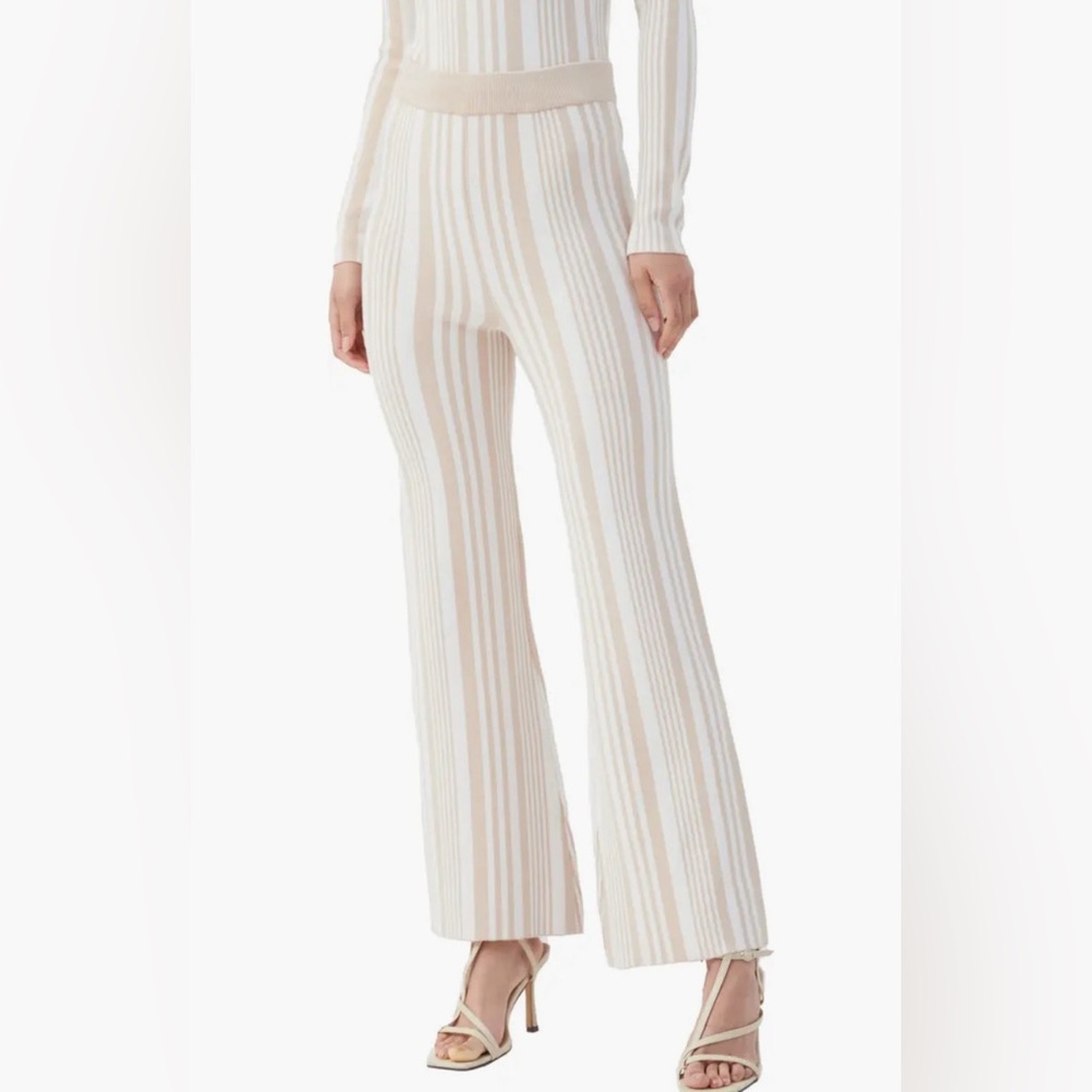 NWOT Stripe Knit Pants 🤍 NUDE AND WHITE STRIPE🤍 Size Small